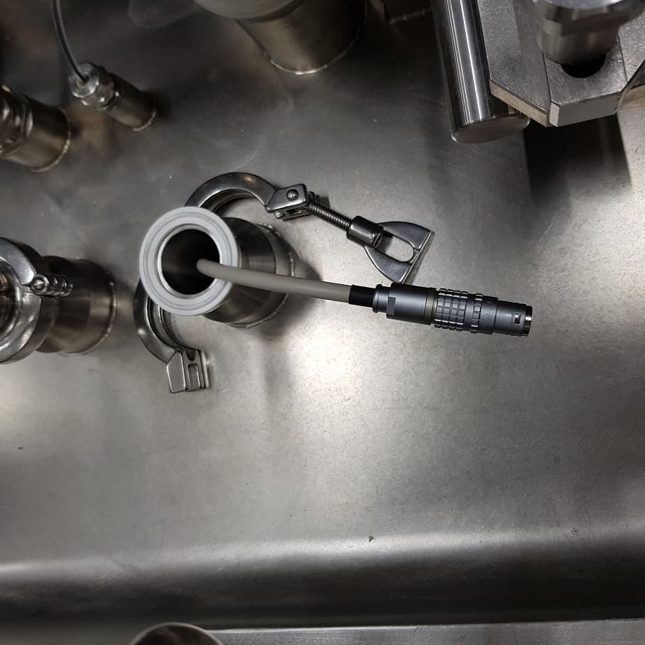 Tri-clamp-anslutning med Push-Pull-kontakt för FS100